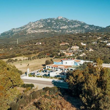 Hotel Il Timone Cugnana Buitenkant foto