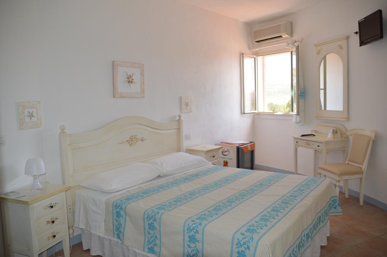 Hotel Il Timone Cugnana Buitenkant foto