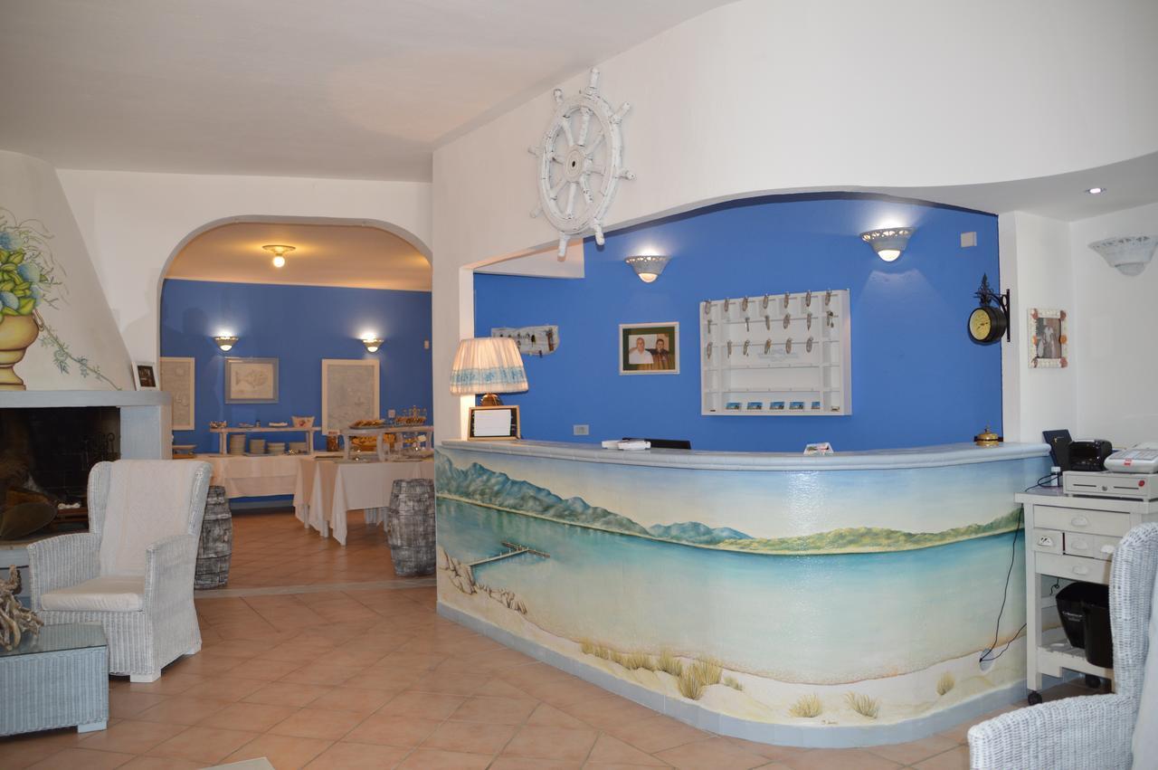 Hotel Il Timone Cugnana Buitenkant foto