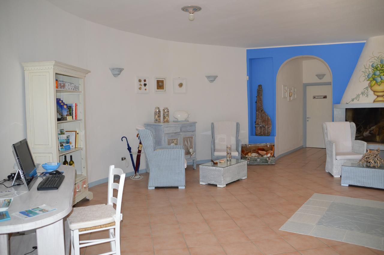 Hotel Il Timone Cugnana Buitenkant foto