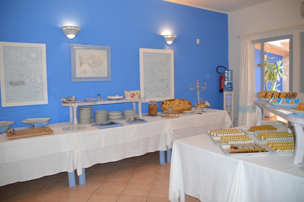 Hotel Il Timone Cugnana Buitenkant foto
