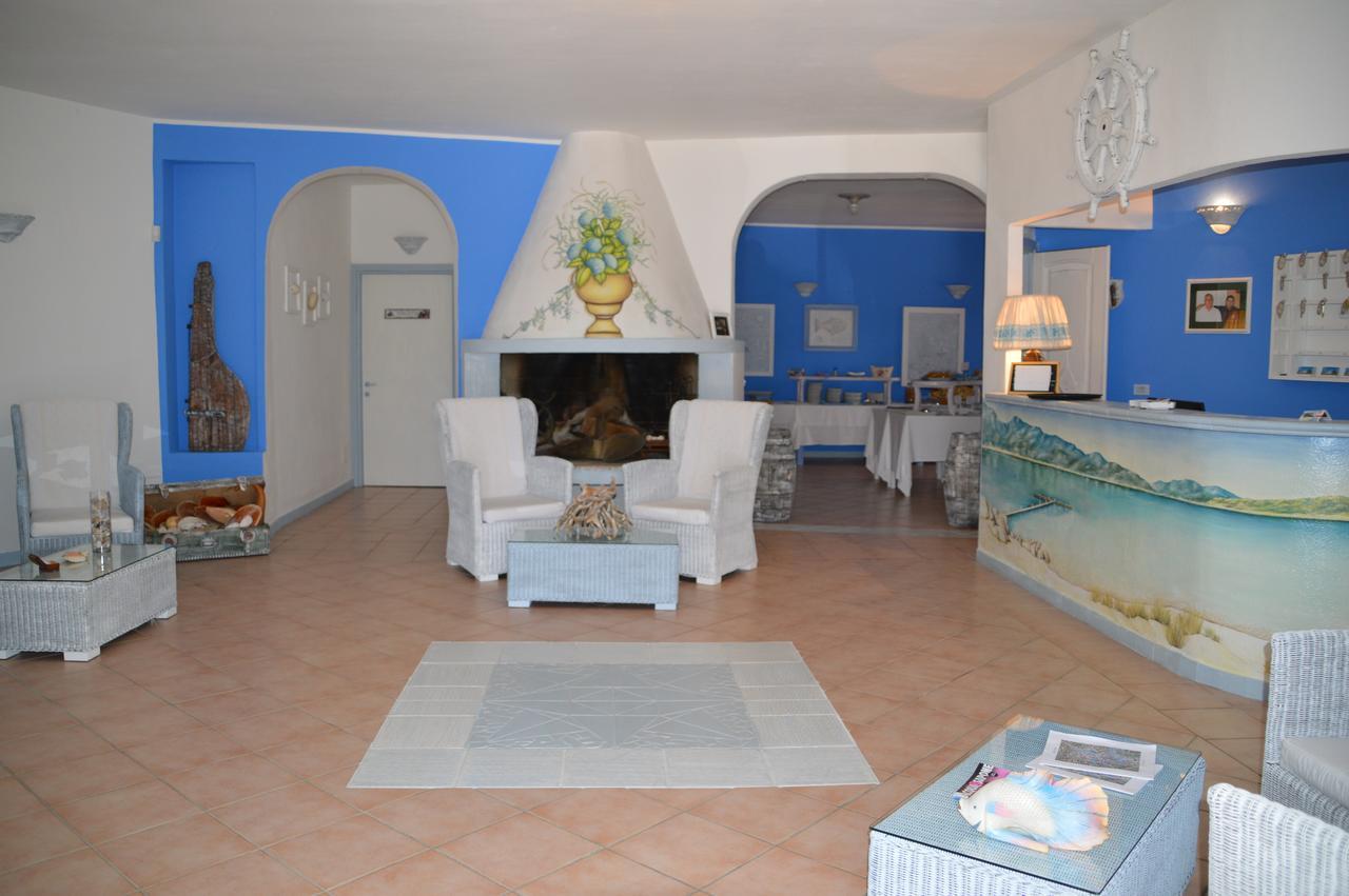 Hotel Il Timone Cugnana Buitenkant foto