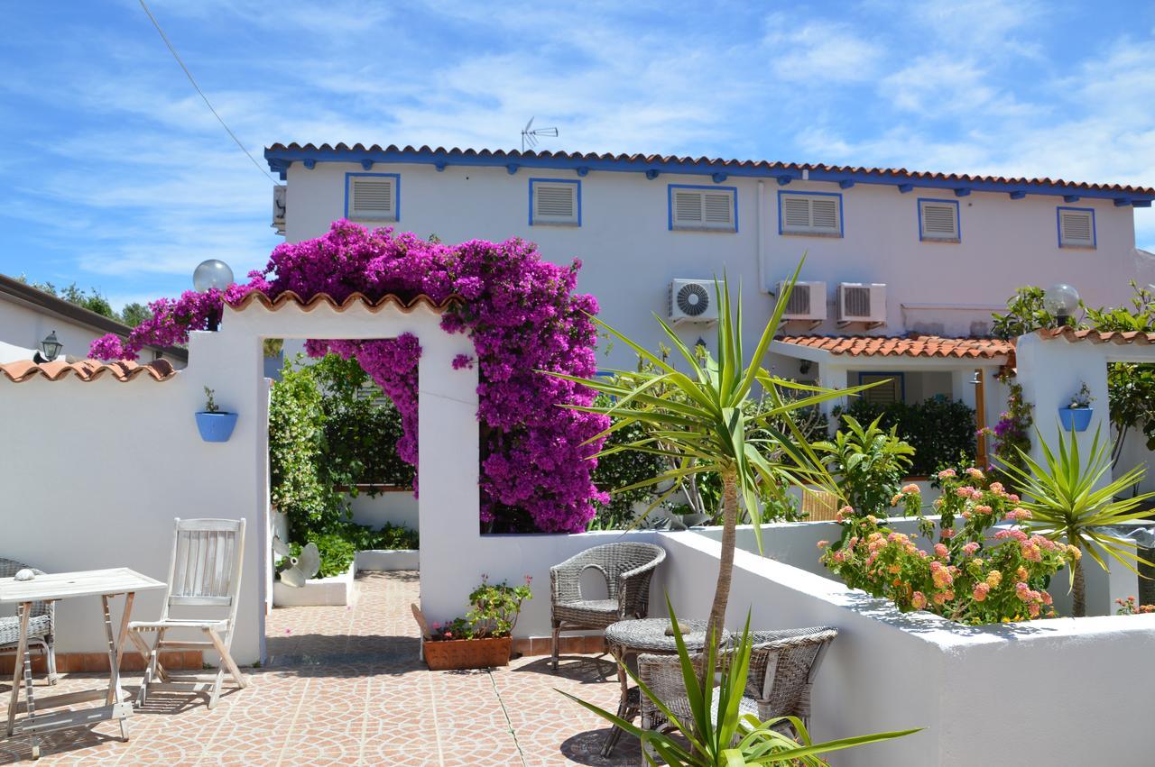 Hotel Il Timone Cugnana Buitenkant foto